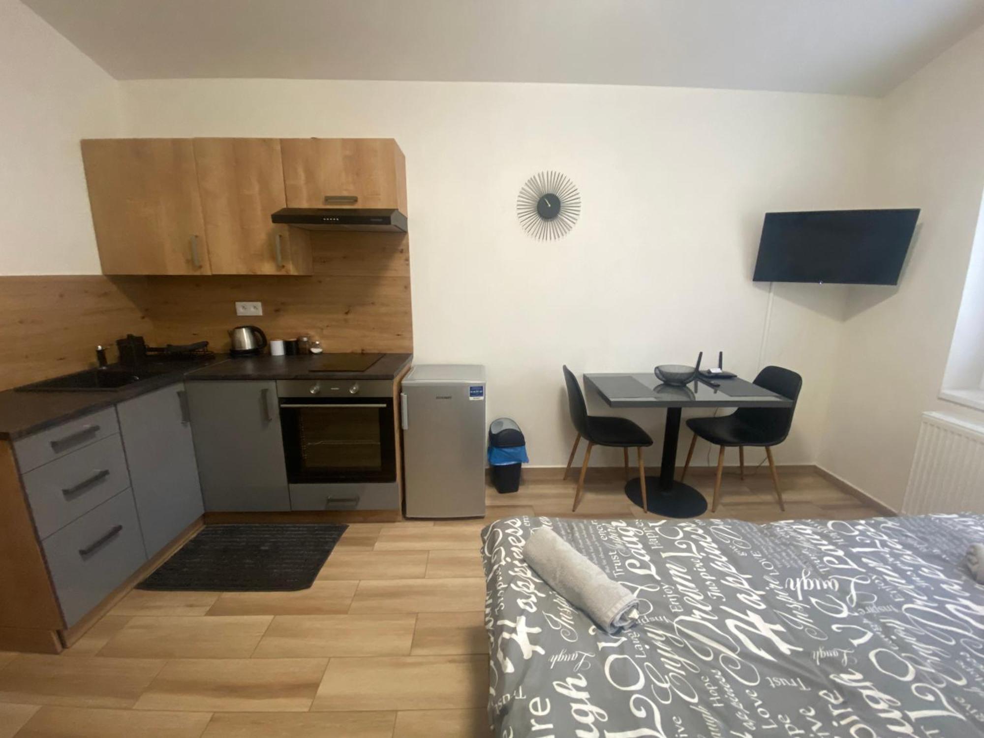 Cerna Ruze - Apartman 7 Plzeň Kültér fotó