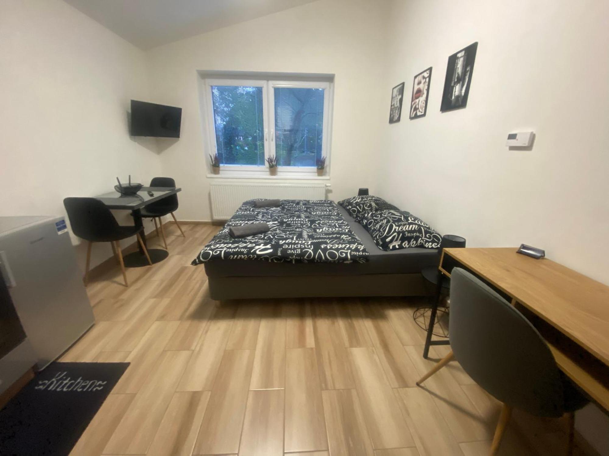 Cerna Ruze - Apartman 7 Plzeň Kültér fotó